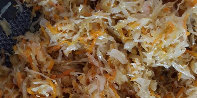 Фарш из кислой капусты для фаршировки сазана